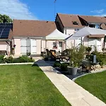 Parenthese Fleurie Guest house La Heuniere